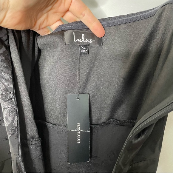 NWT Lulu’s Ignite My Love Strapless Embossed Satin Fringe Gown In Black Size XL - Picture 6 of 9